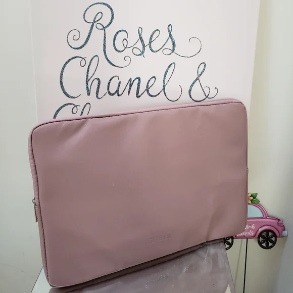 GUESS SLIM PINK LAPTOP BAG - Picture 2 of 6